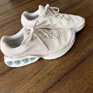 Nike max Dn Cream and Pink Sneakers